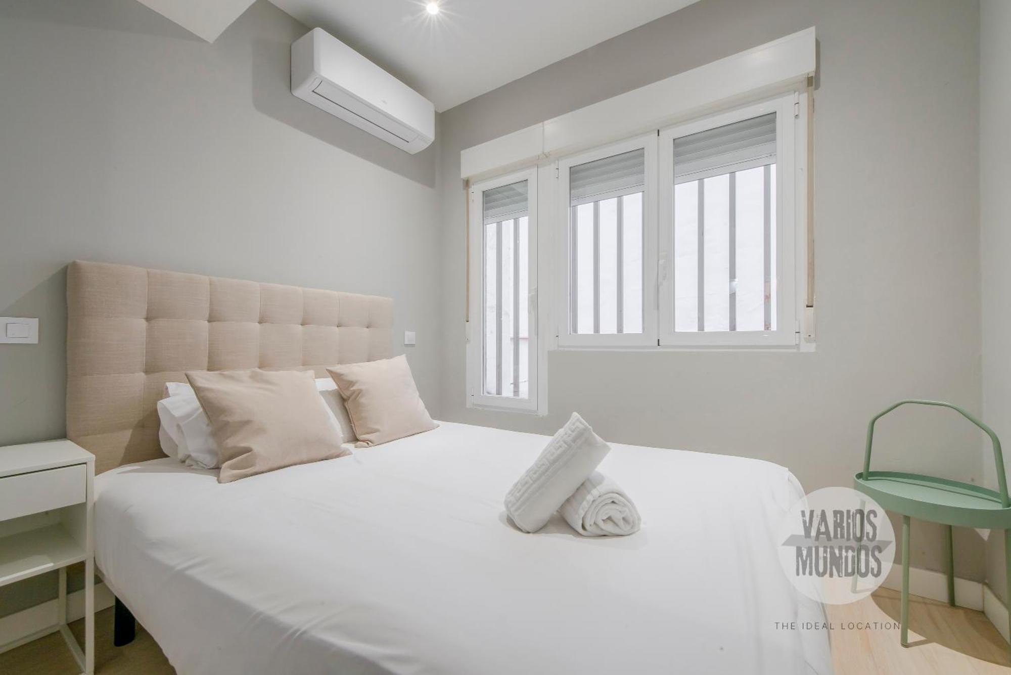 Pequeno Paraiso Para 4, En Plaza De Chueca Madrid Exteriör bild